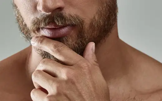 Évolution de la barbe - pousse, densité et bons gestes